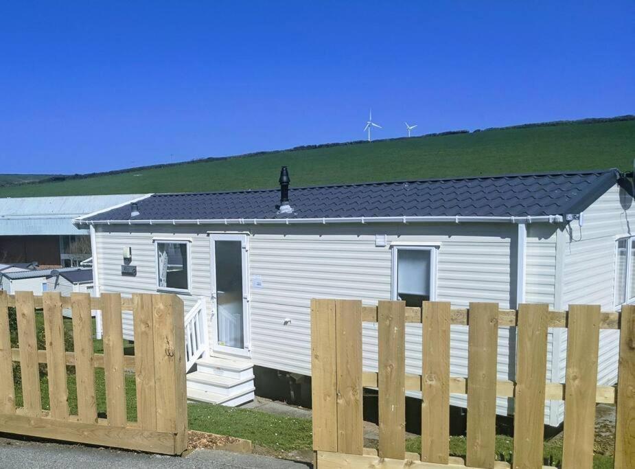 Large 4 Person Couples And Family Caravan In Newquay Bay Resort מראה חיצוני תמונה