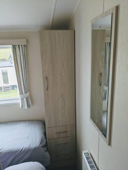 Large 4 Person Couples And Family Caravan In Newquay Bay Resort מראה חיצוני תמונה