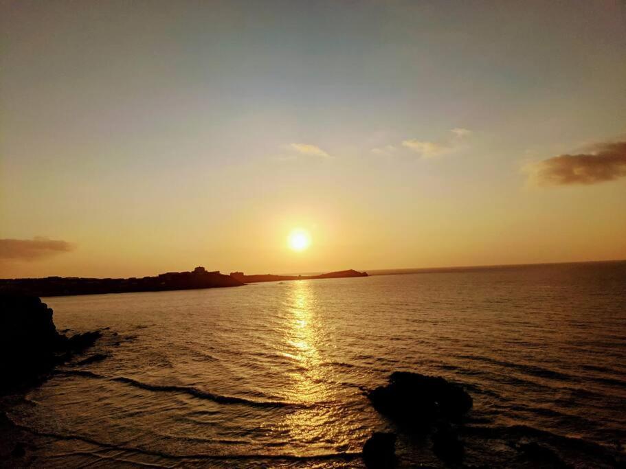 Large 4 Person Couples And Family Caravan In Newquay Bay Resort מראה חיצוני תמונה