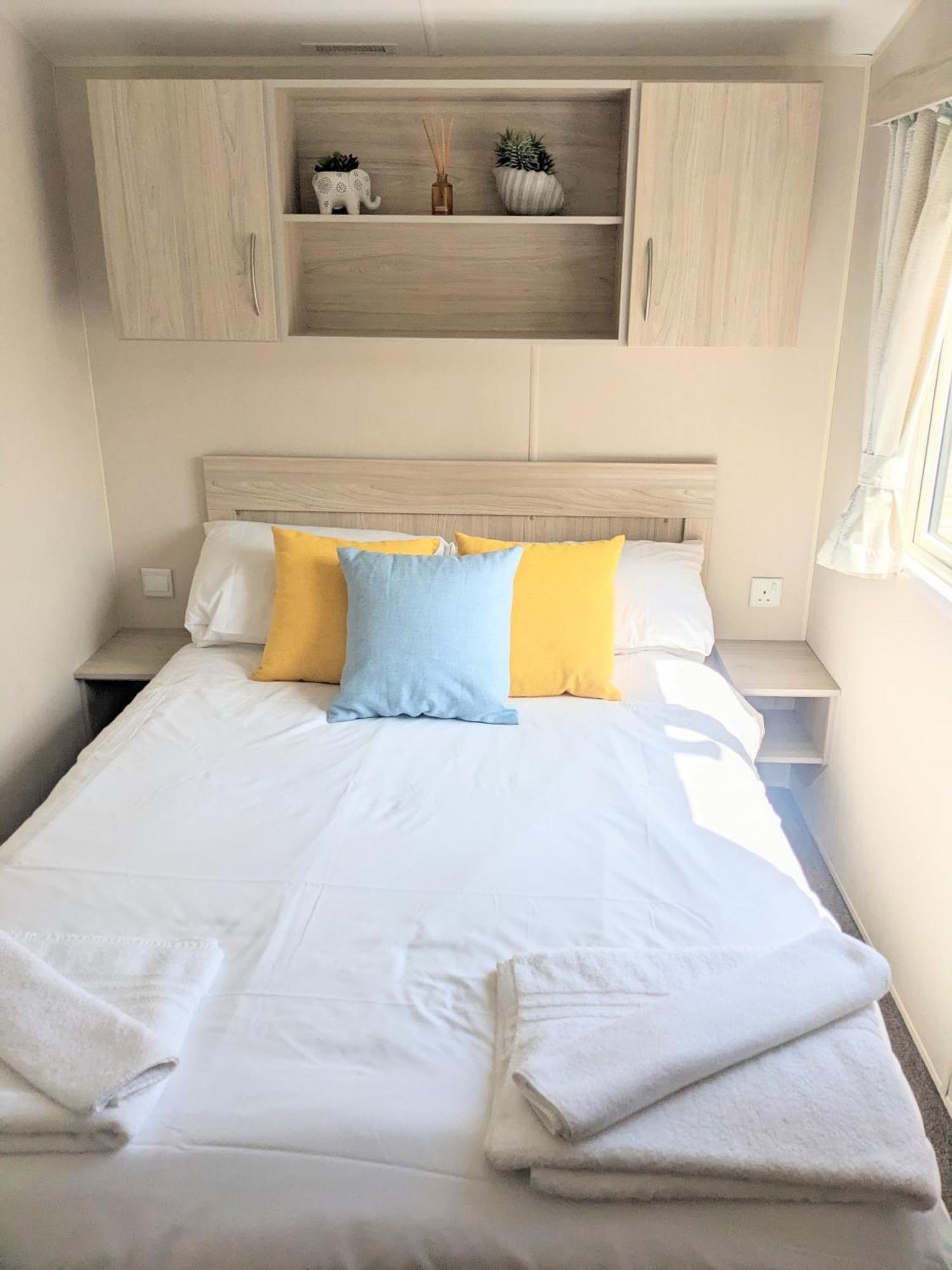 Large 4 Person Couples And Family Caravan In Newquay Bay Resort מראה חיצוני תמונה